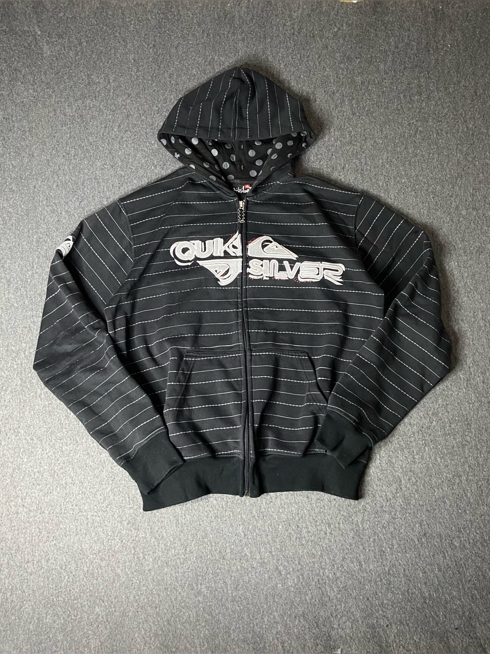 Vintage Quiksilver Hoodie Y2K Graffiti Spell Out Grunge Skater Distressed